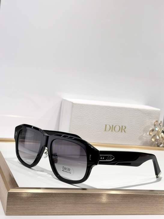 Picture of Dior Sunglasses _SKUfw76299523fw